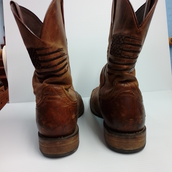 Ariat Brown Leather Cowboy Boots - Picture 4 of 9